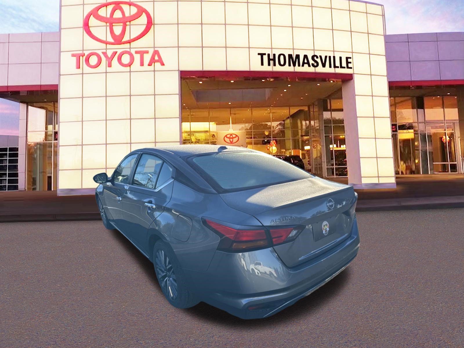 Used 2024 Nissan Altima 2.5 SV image 7