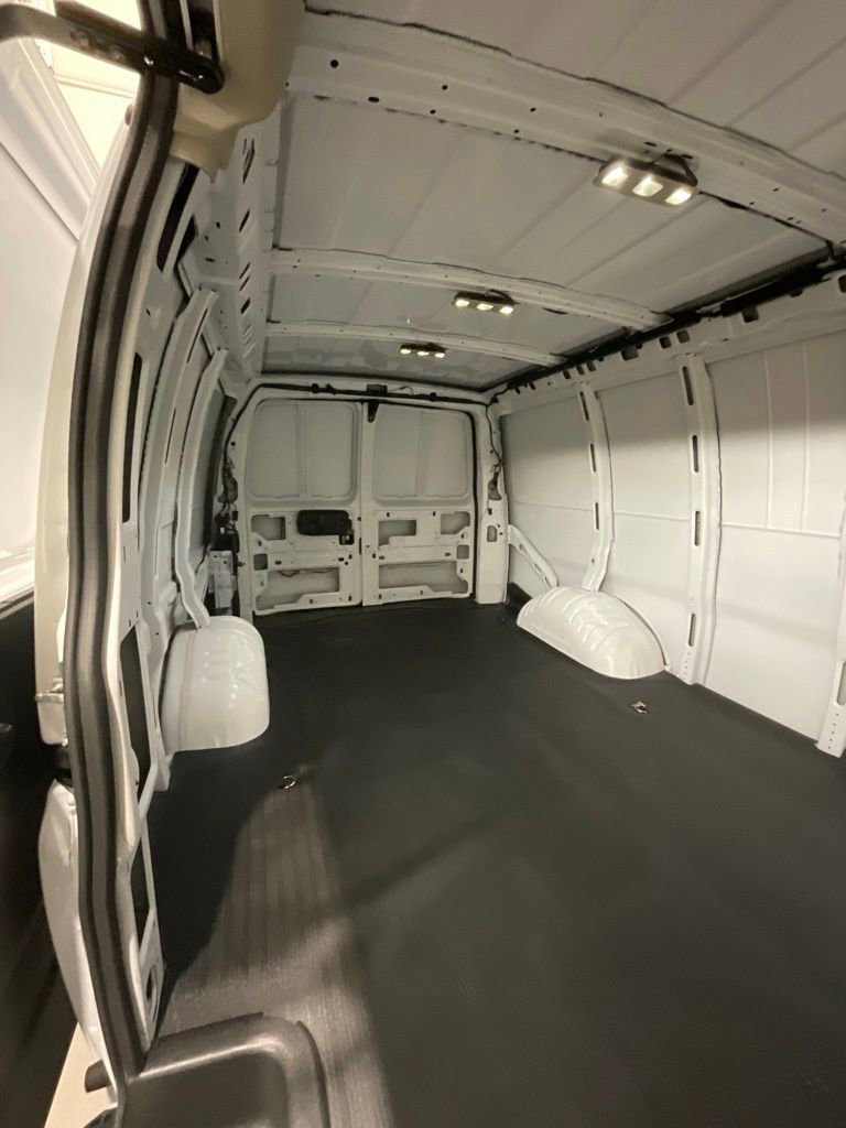 Used 2025 Chevrolet Express 2500 Extended w/ Driver Convenience Package RWD image 15