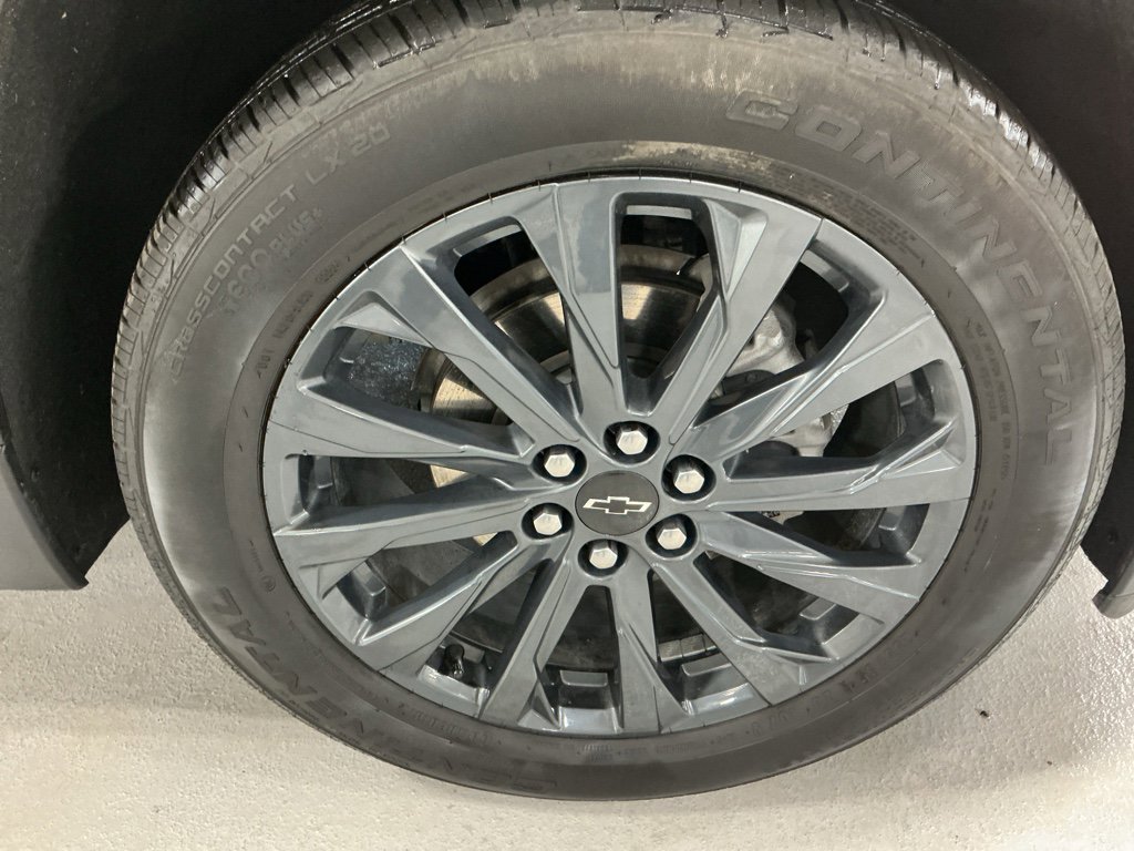 Used 2023 Chevrolet Traverse RS image 5