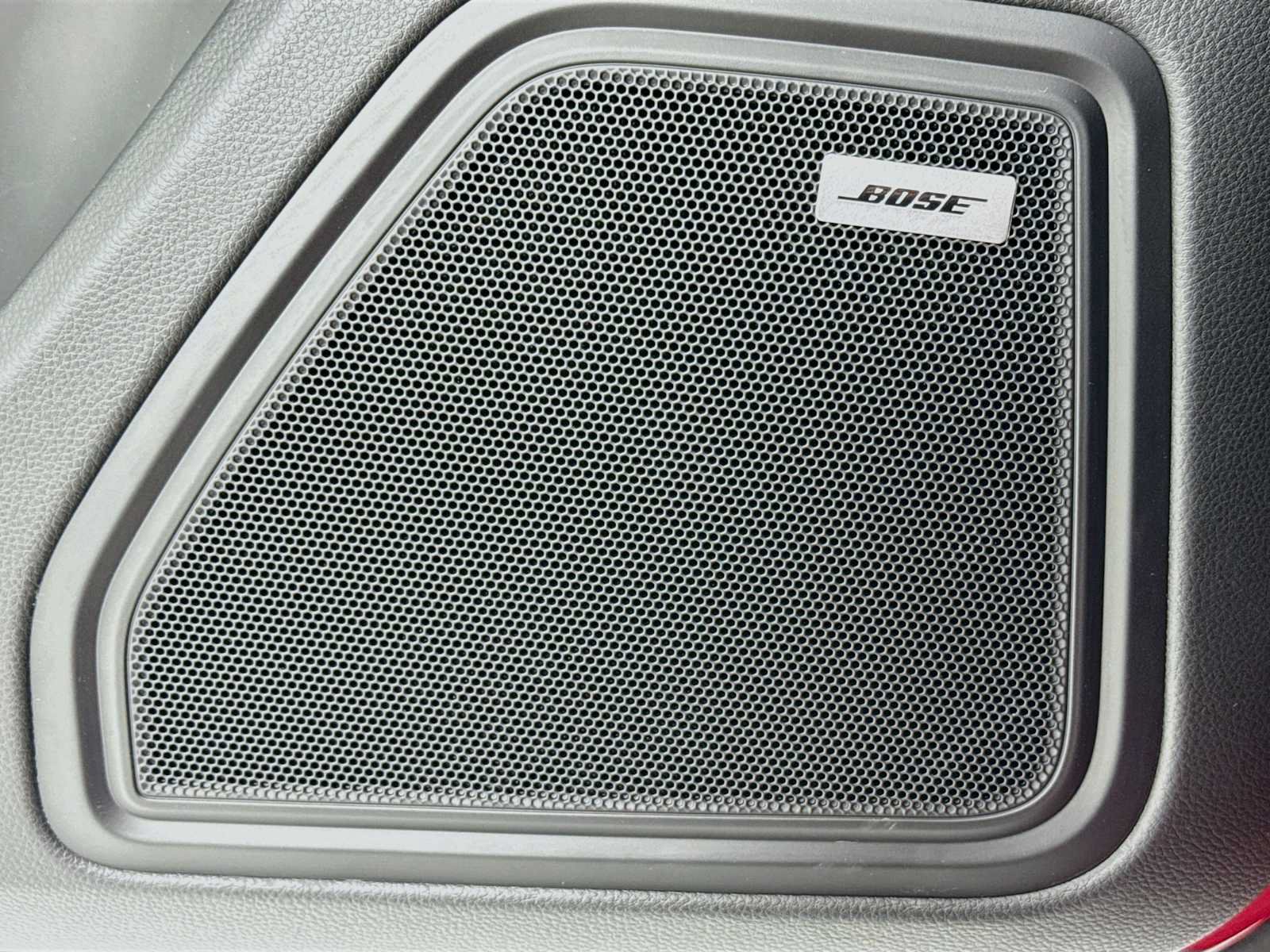 New 2026 Porsche Macan Turbo AWD/4WD image 12