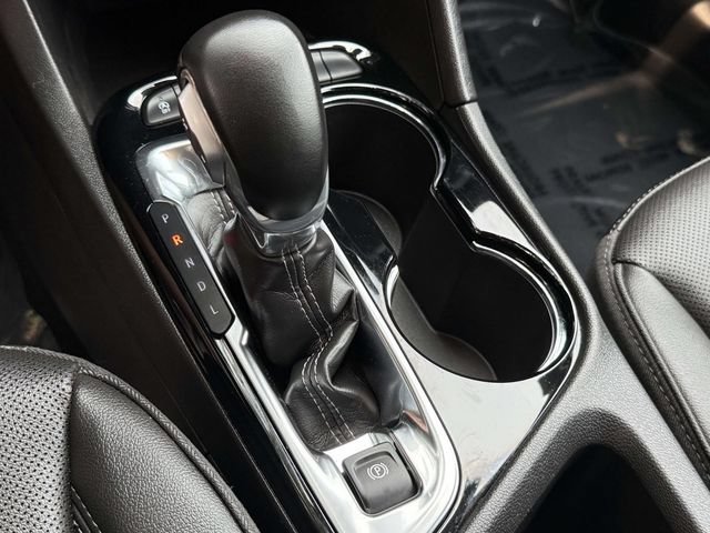 Certified 2024 Buick Encore GX Sport Touring AWD/4WD image 19