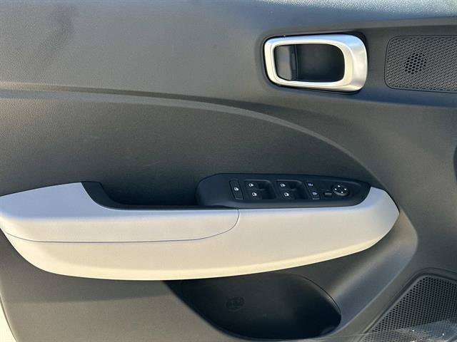 New 2026 Hyundai Venue SEL FWD image 22