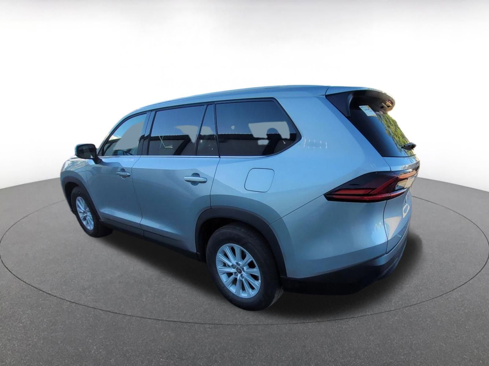 Used 2025 Toyota Grand Highlander FWD image 5