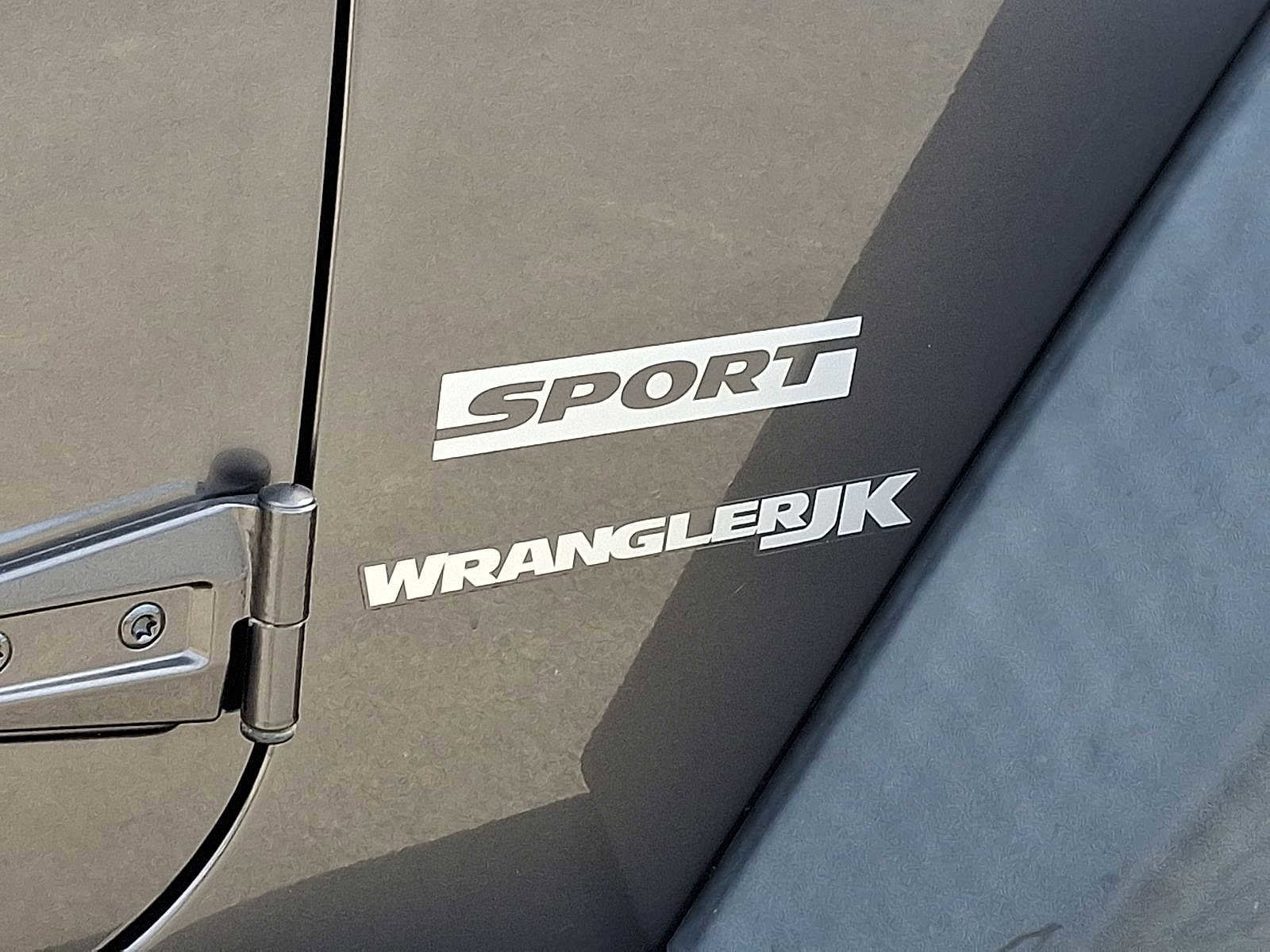 Used 2018 Jeep Wrangler Sport image 24