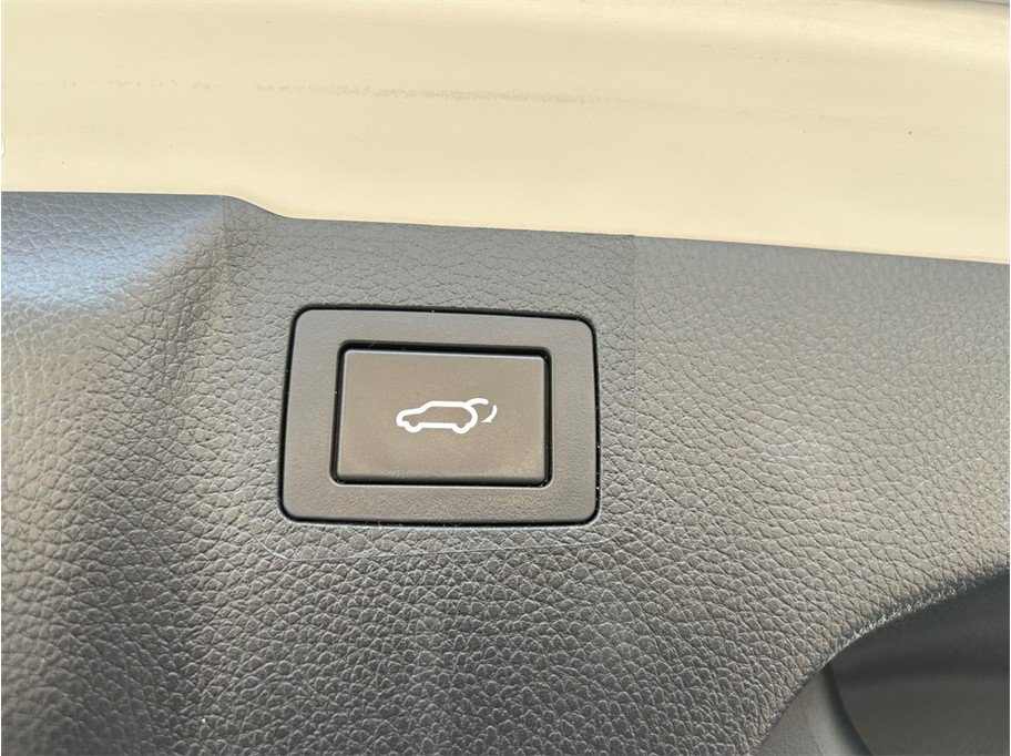 Used 2019 Hyundai Santa Fe XL SE w/ SE Premium Package 02 FWD image 25