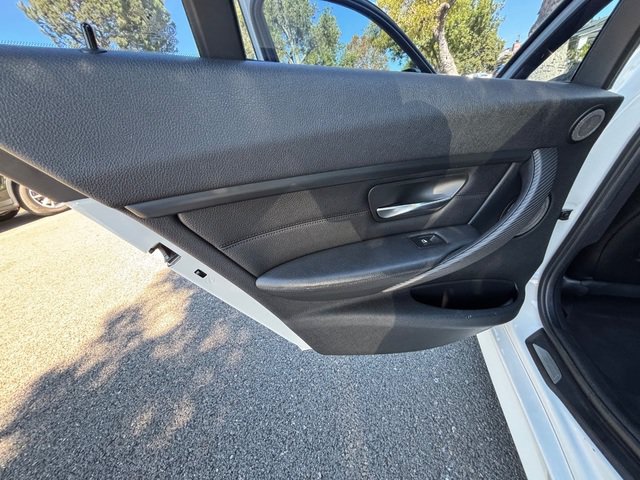 Used 2015 BMW 335i Sedan RWD image 32