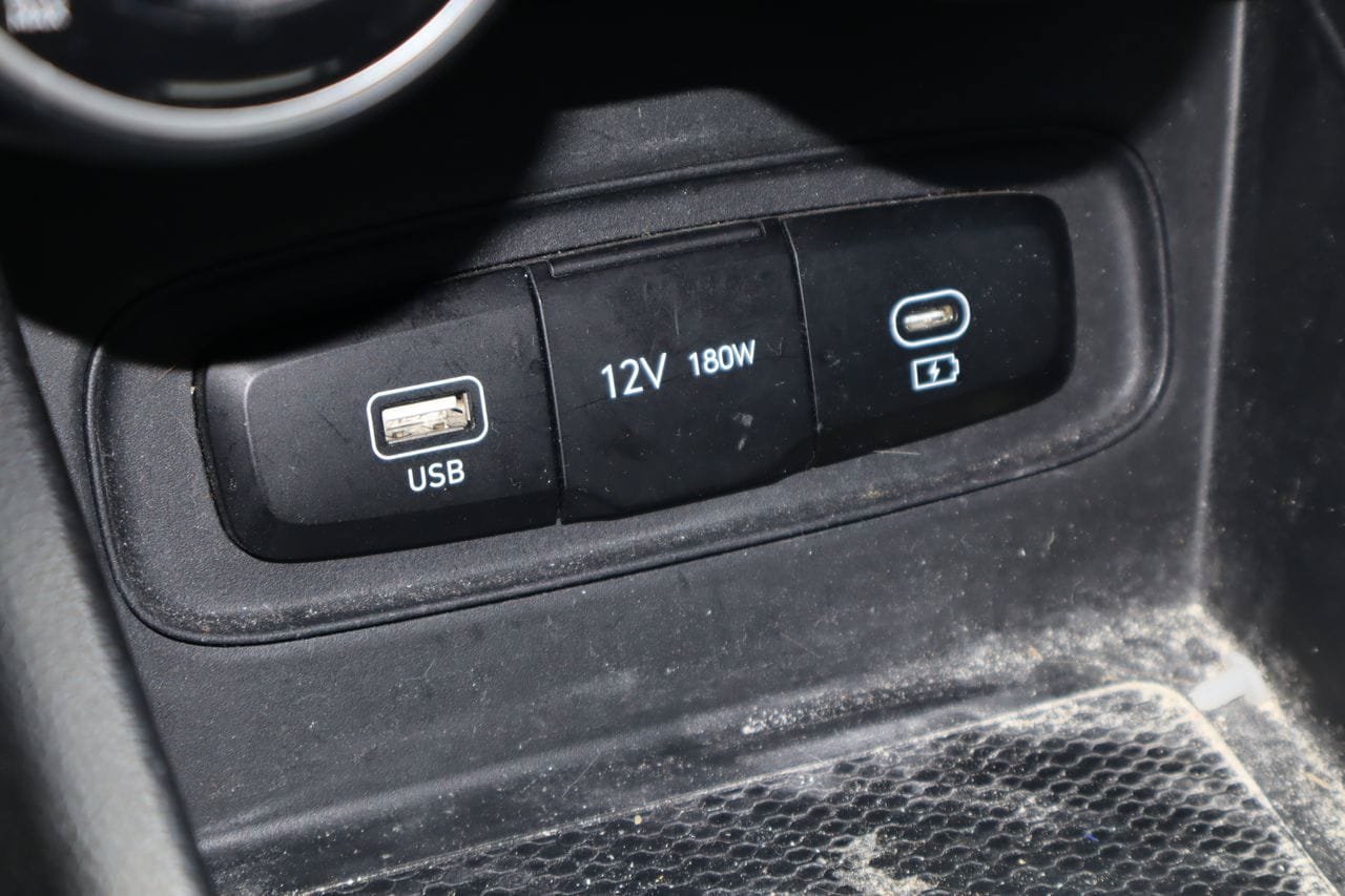 Used 2023 Hyundai Venue SE w/ Cargo Package FWD image 22