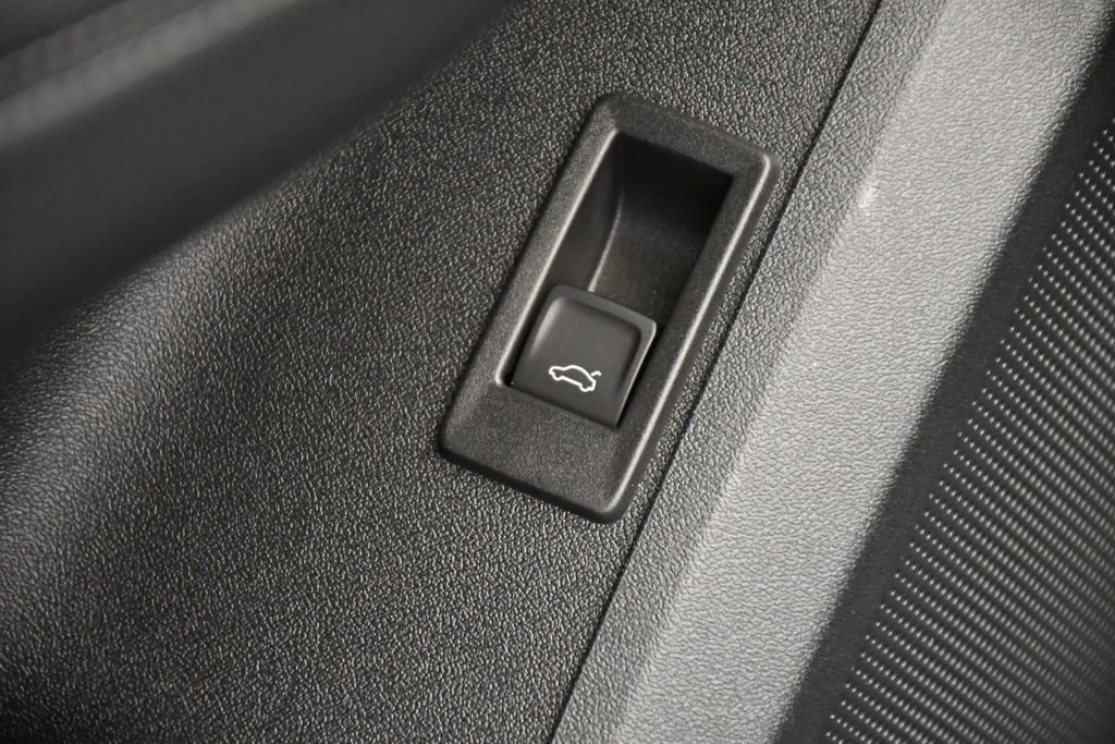 Used 2025 Audi Q5 Premium Plus w/ Premium Plus image 35