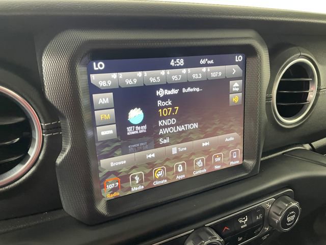 Used 2018 Jeep Wrangler Unlimited Sahara image 7