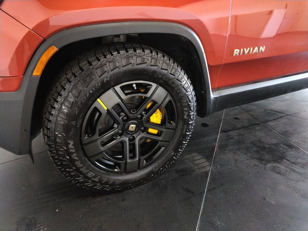 Used 2023 Rivian R1S Launch Edition image 51