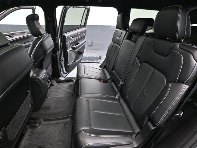 Used 2022 Jeep Grand Cherokee L Overland w/ Advanced Protech Group III image 45