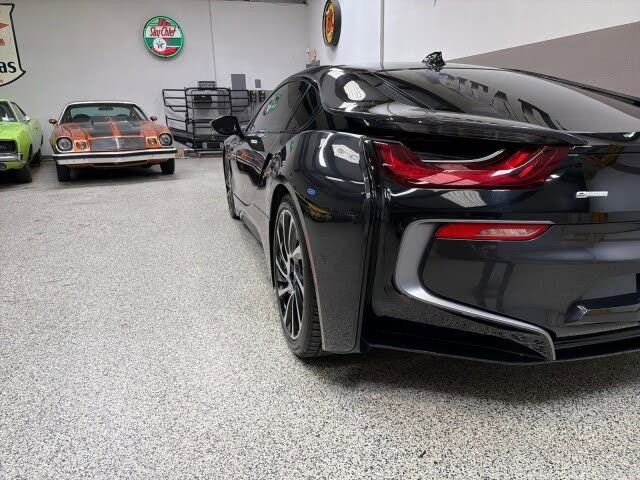 Used 2015 BMW i8 AWD/4WD image 9