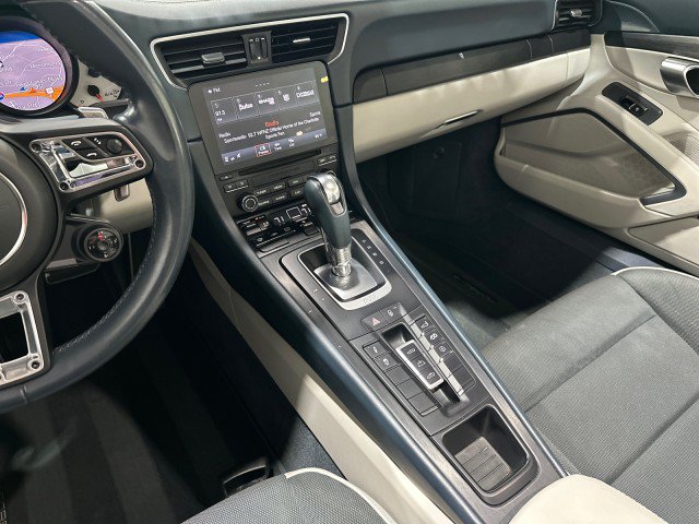 Used 2019 Porsche 911 Carrera GTS RWD image 3