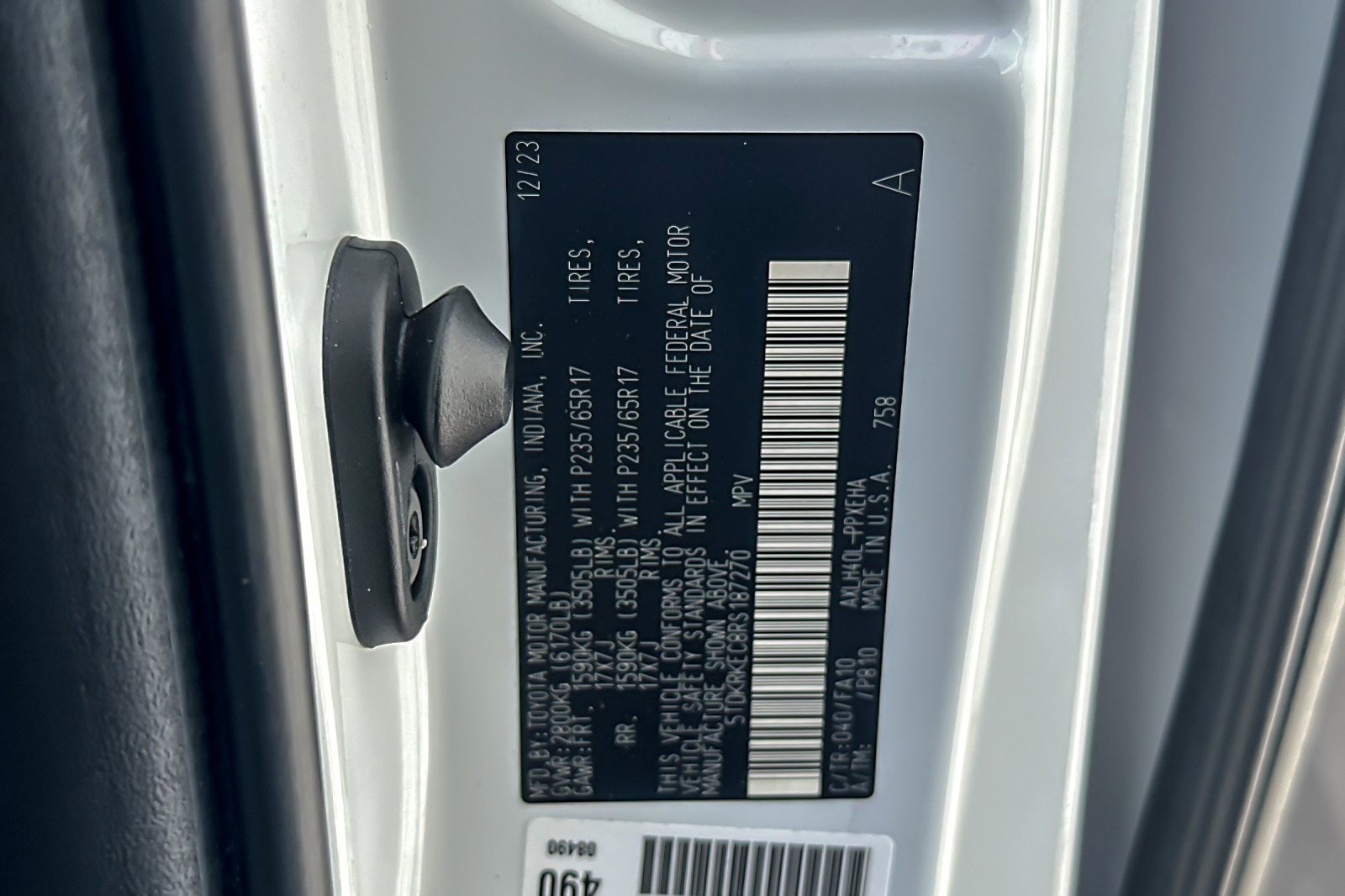 Certified 2024 Toyota Sienna LE FWD image 28