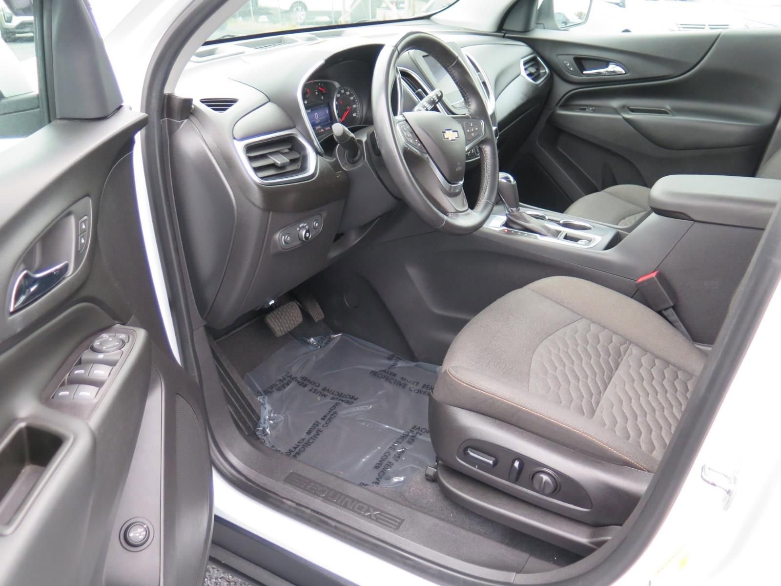 Used 2020 Chevrolet Equinox LT image 10