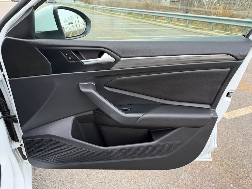 Used 2019 Volkswagen Jetta SEL image 17