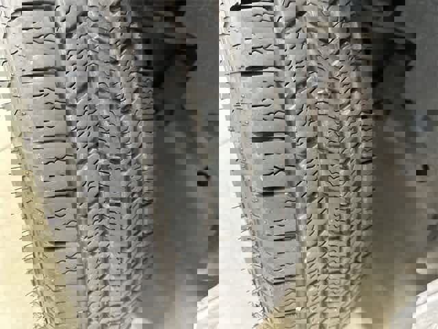 Used 2018 Chevrolet Express 2500 w/ Driver Convenience Package image 28