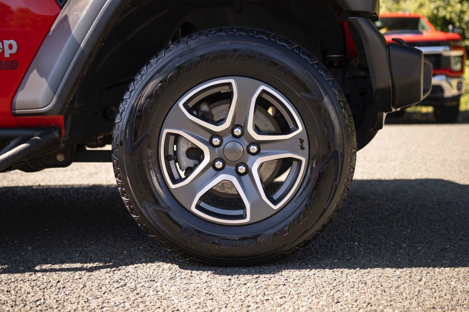 Used 2021 Jeep Wrangler Sport AWD/4WD image 26