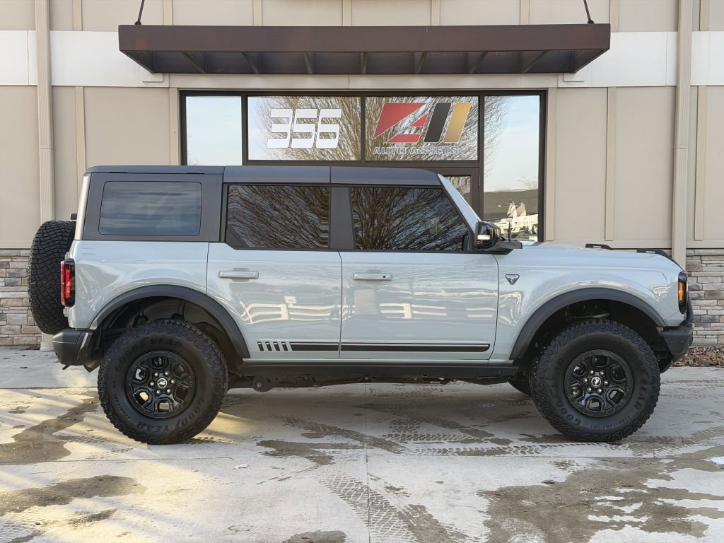 Used 2021 Ford Bronco First Edition image 2