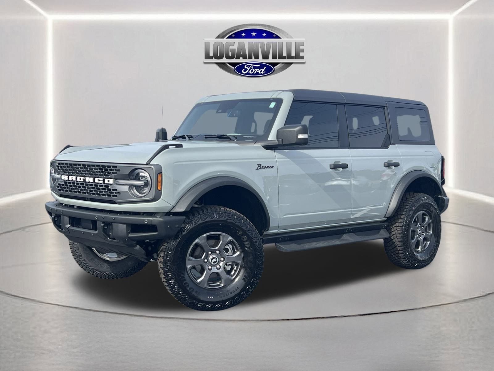 Certified 2024 Ford Bronco Badlands image 1