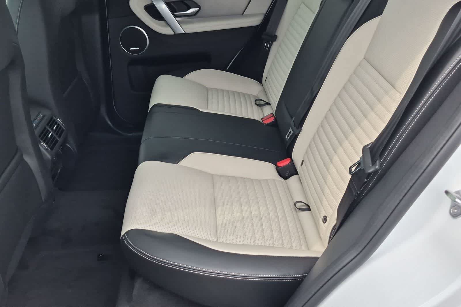 New 2026 Land Rover Discovery Sport Landmark AWD/4WD image 19