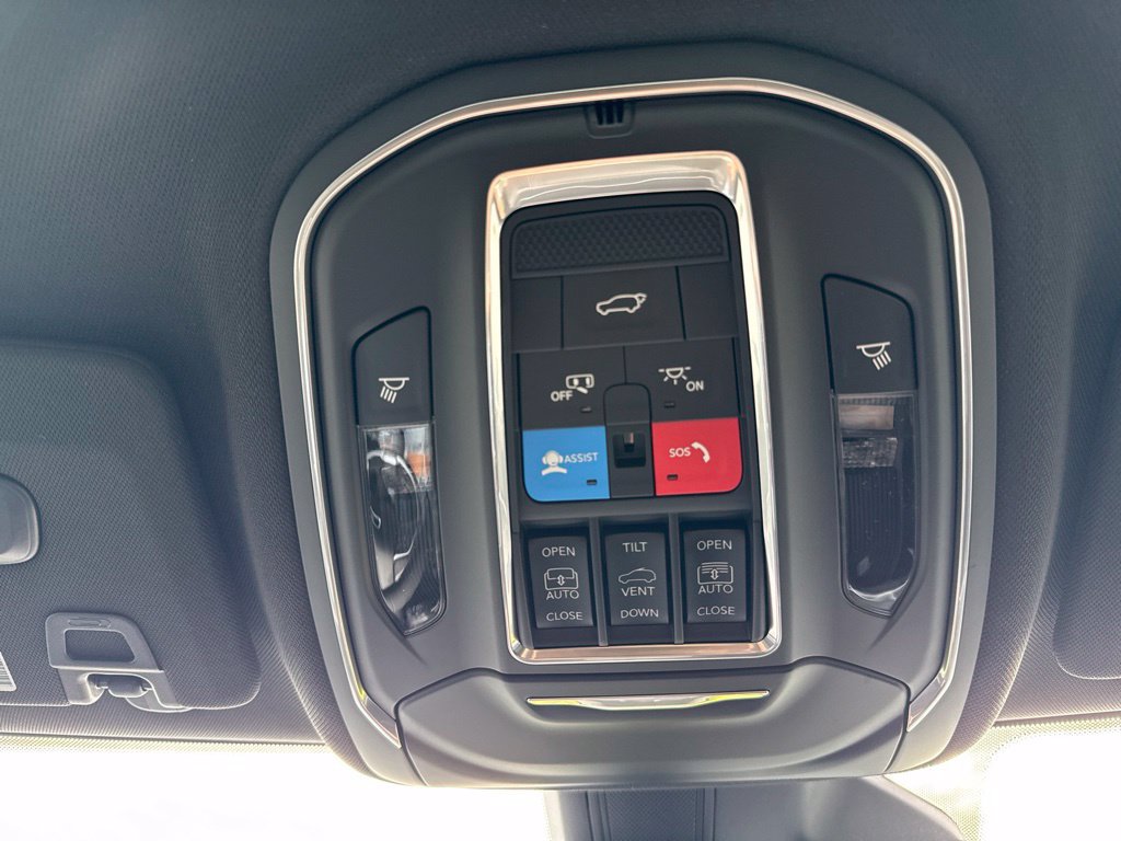 New 2027 Jeep Grand Cherokee L Limited AWD/4WD image 43