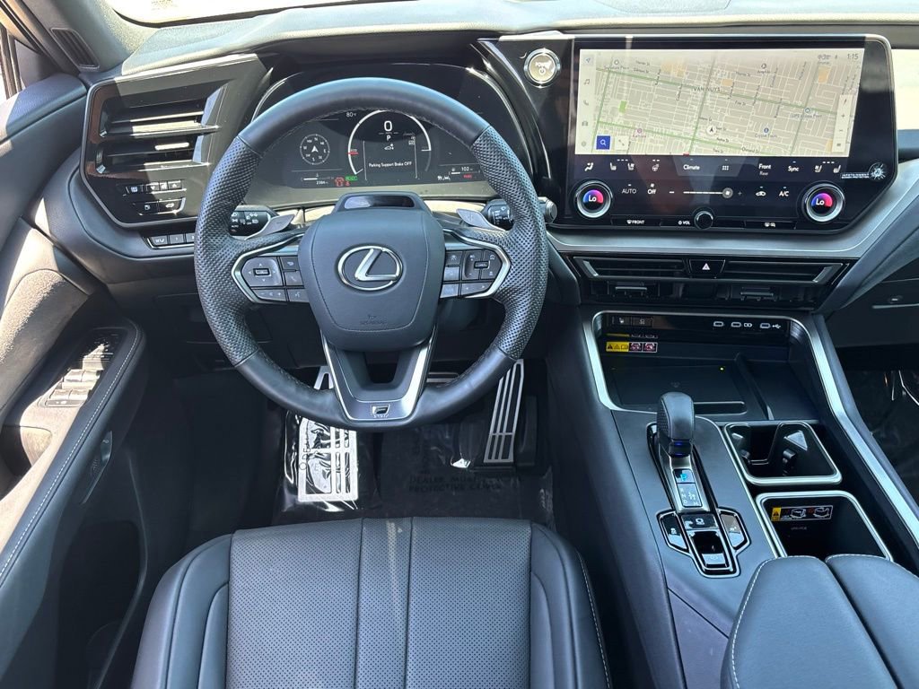 Used 2026 Lexus TX 500h AWD w/ Technology Package image 27