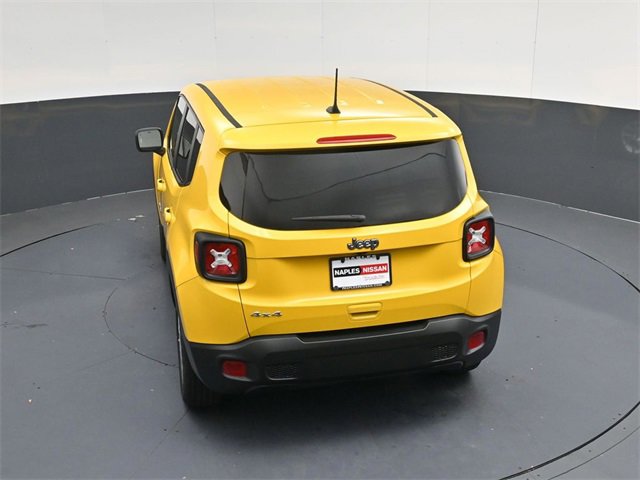 Used 2023 Jeep Renegade Latitude image 40