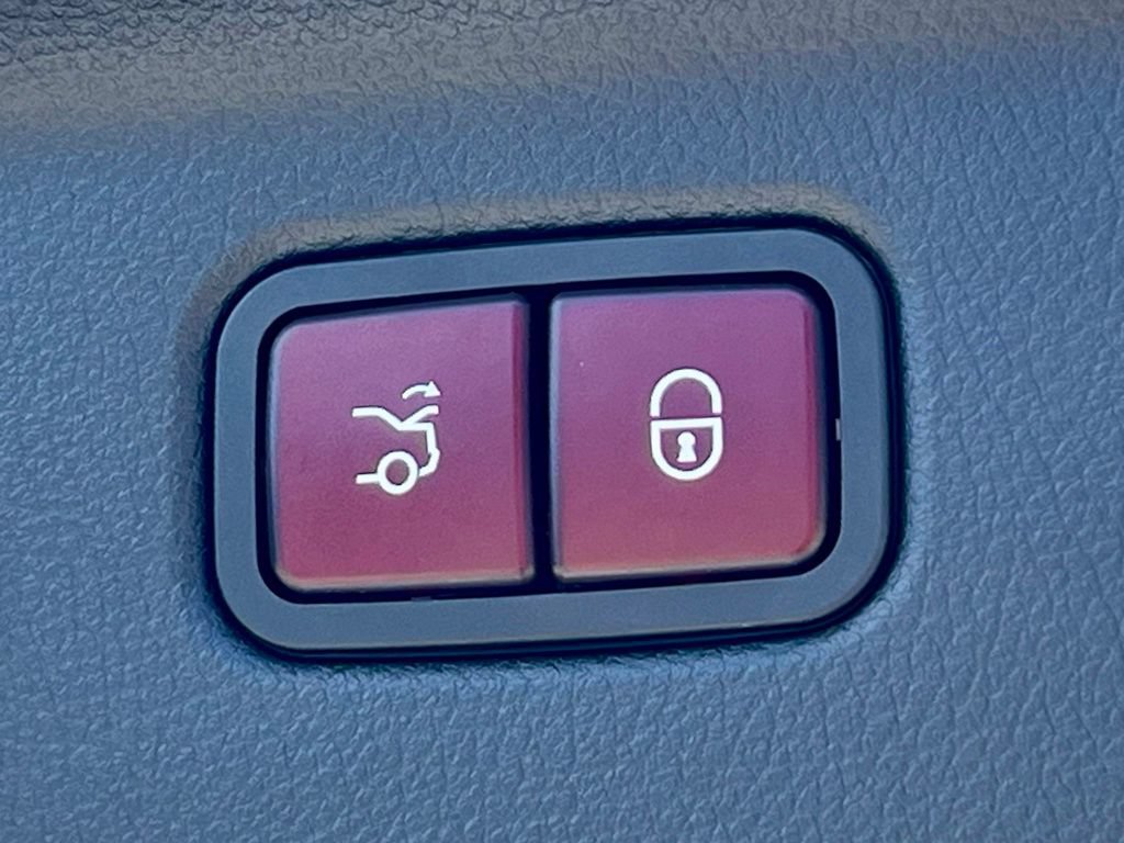 Certified 2022 Mercedes-Benz S 500 4MATIC image 48