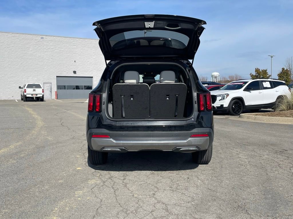 New 2025 Kia Sorento S image 7