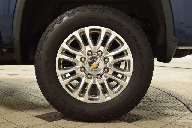 Used 2022 Chevrolet Silverado 3500 High Country AWD/4WD image 27