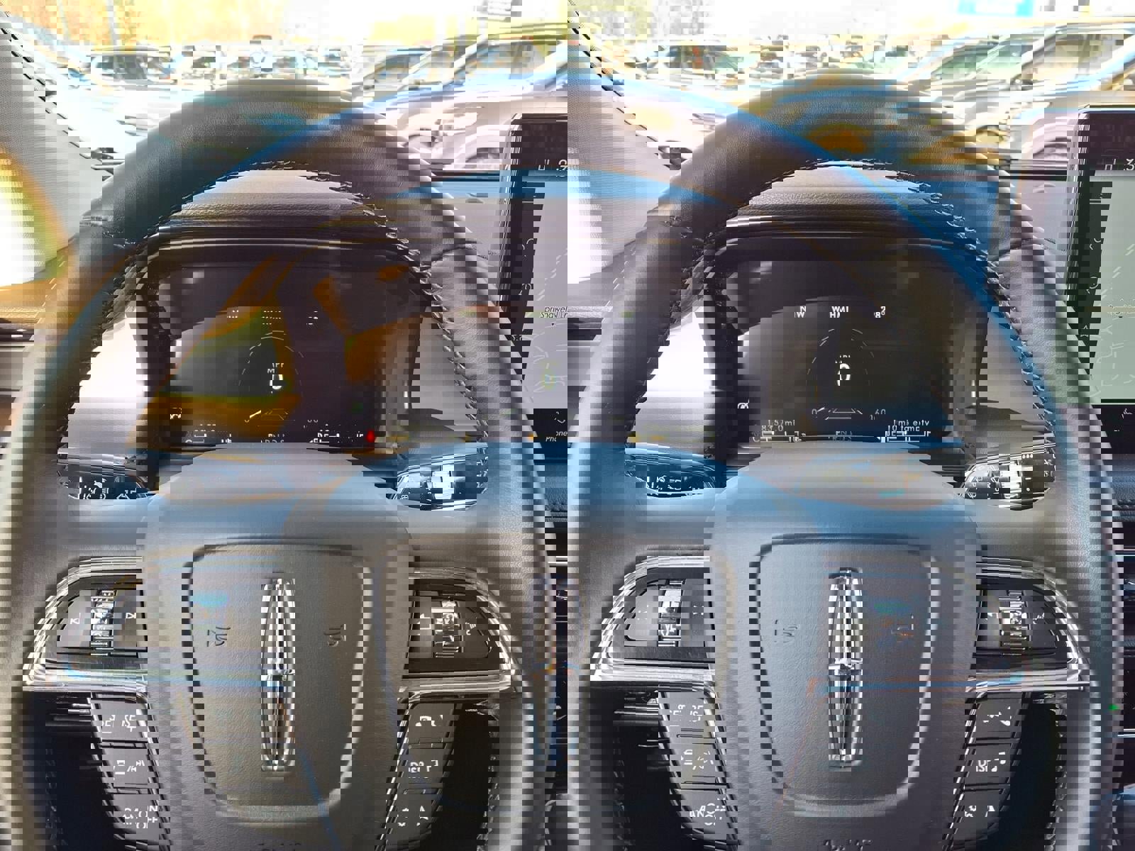 Used 2023 Lincoln Nautilus Reserve w/ Equipment Group 201A image 17