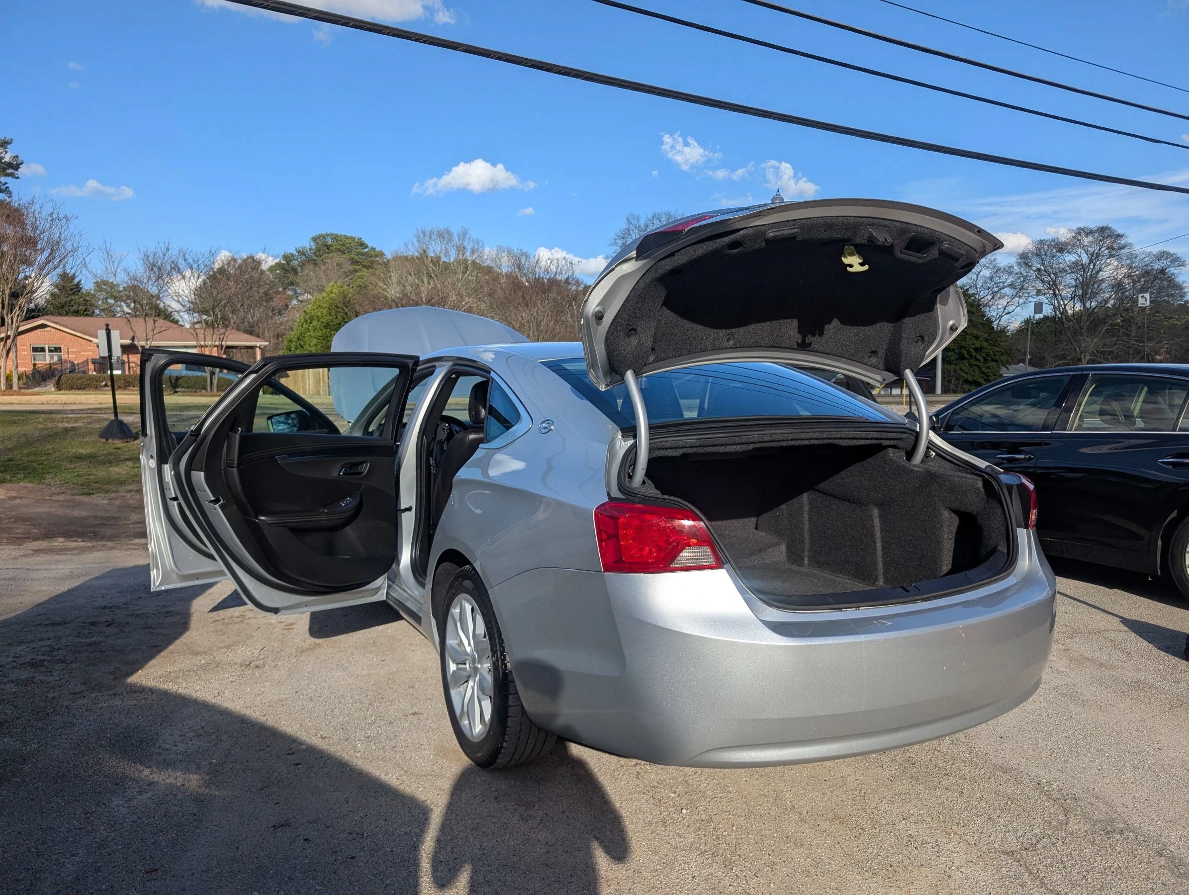 Used 2019 Chevrolet Impala LT FWD image 12