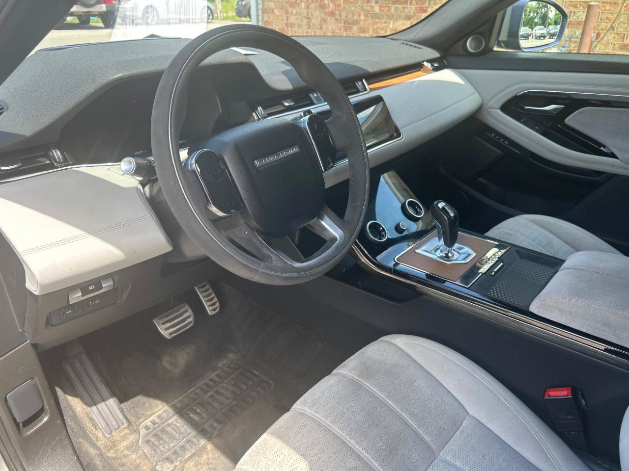 Used 2020 Land Rover Range Rover Evoque R-Dynamic HSE AWD/4WD image 18