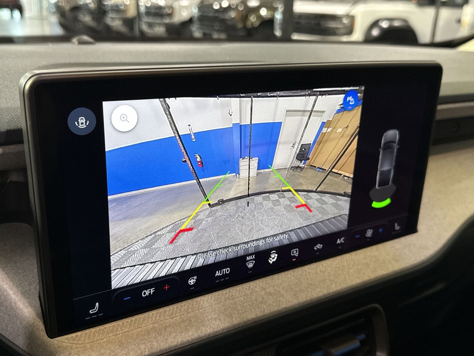 Used 2025 Ford Maverick XLT w/ XLT Luxury Package AWD/4WD image 24