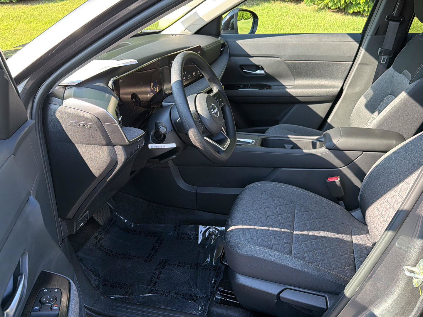 New 2026 Nissan Kicks SV w/ Cold Weather Package FWD image 9