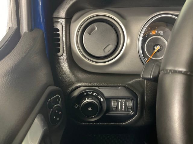 Used 2022 Jeep Wrangler Unlimited Sport image 15