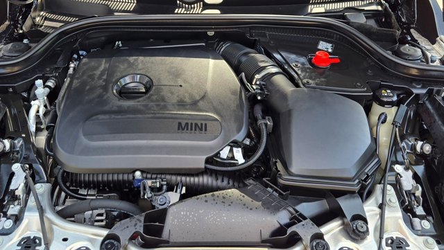 Certified 2025 MINI Cooper S image 22