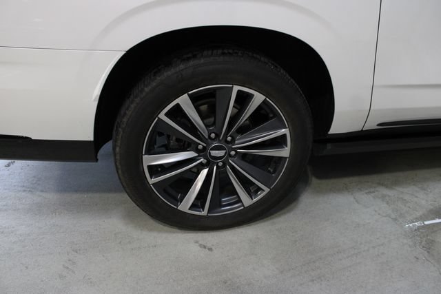 Used 2025 Cadillac Escalade ESV Sport w/ Touring Package AWD/4WD image 41