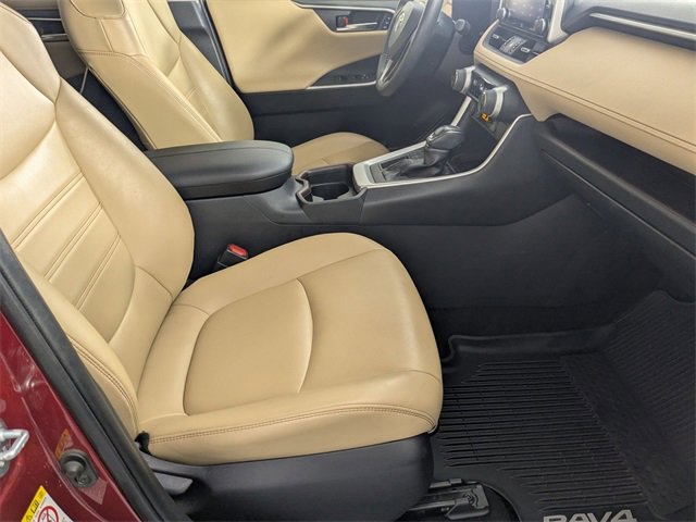 Used 2019 Toyota RAV4 Limited image 33
