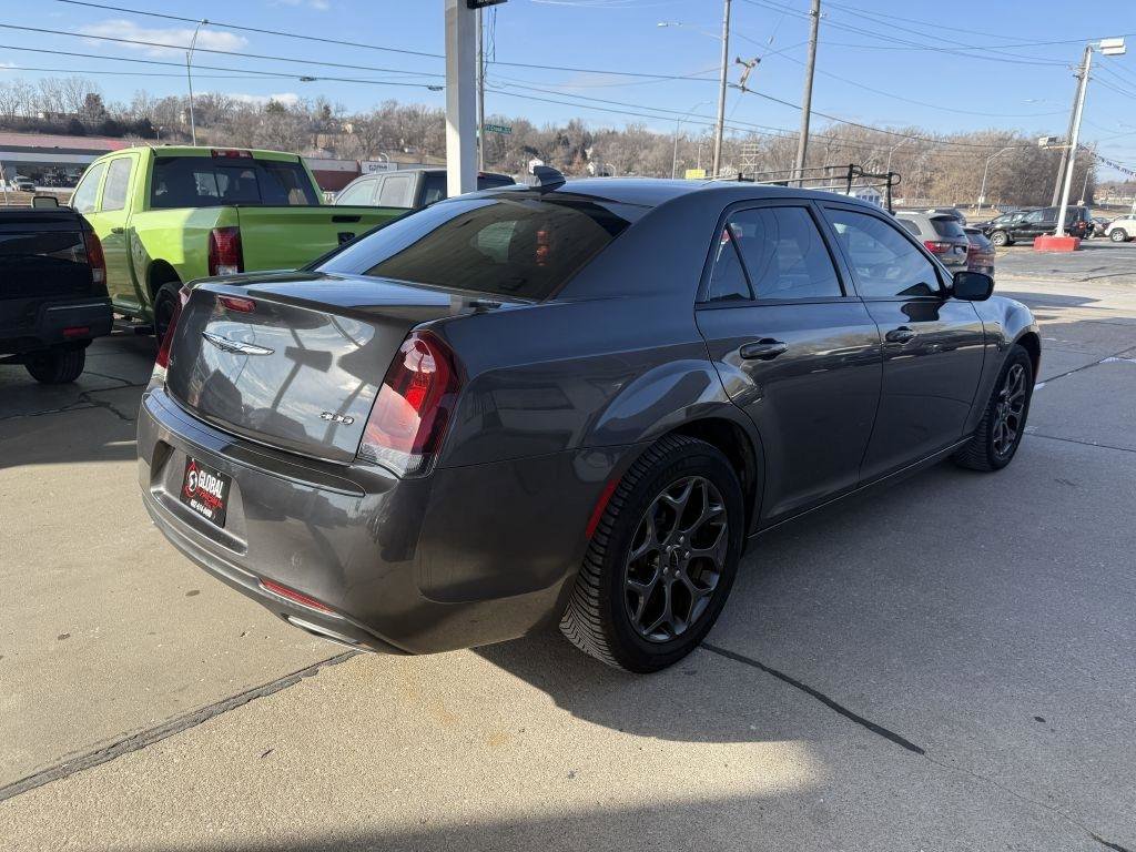 Used 2018 Chrysler 300 Touring w/ Sport Appearance Package AWD/4WD image 7