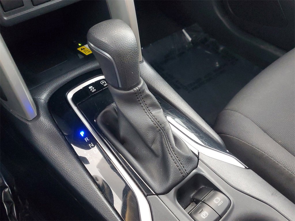 Certified 2023 Toyota Corolla Cross LE image 30