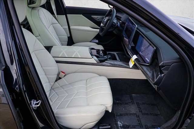 New 2027 BMW 740i xDrive w/ Executive Package AWD/4WD image 23