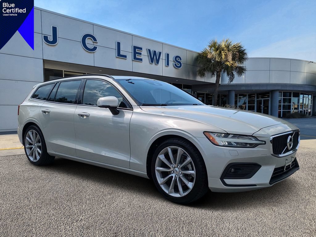 Used 2020 Volvo V60 T5 Momentum FWD 360° Tour