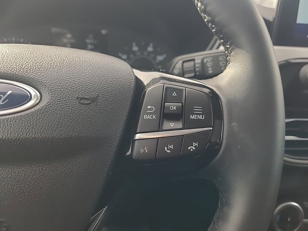 Used 2022 Ford Escape SEL image 36