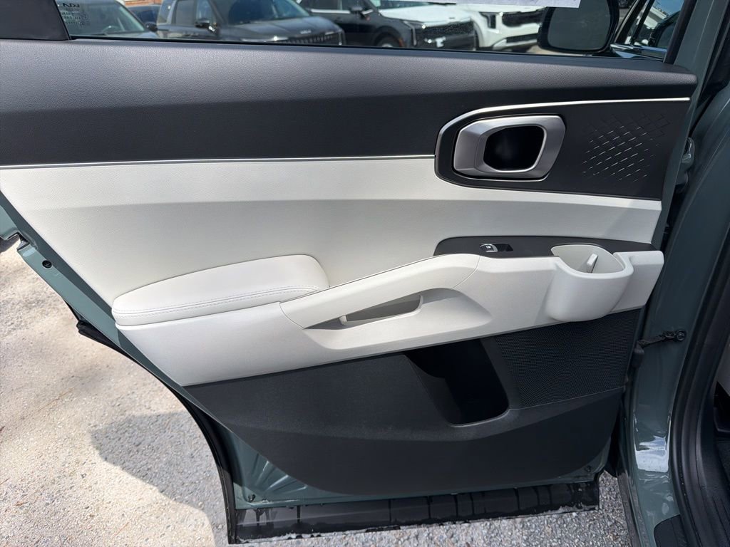 Certified 2025 Kia Sorento EX image 22