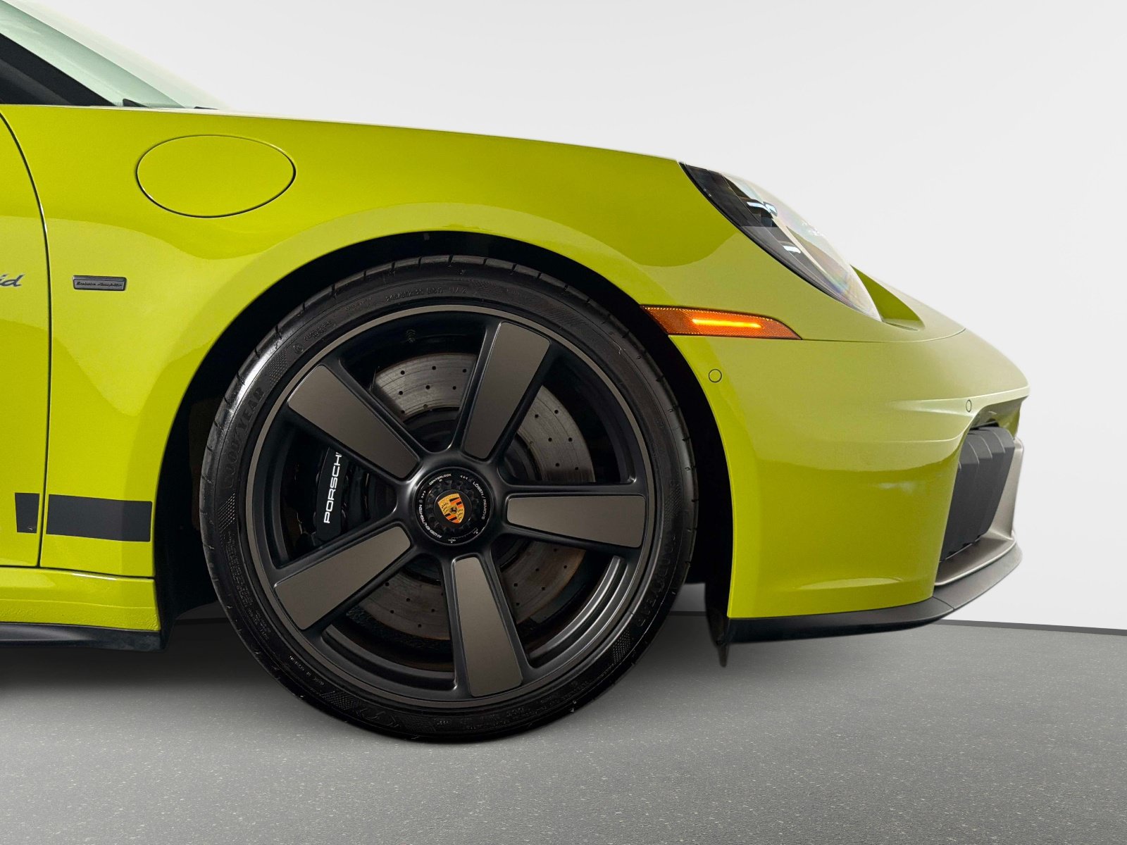 Used 2026 Porsche 911 GTS RWD image 20