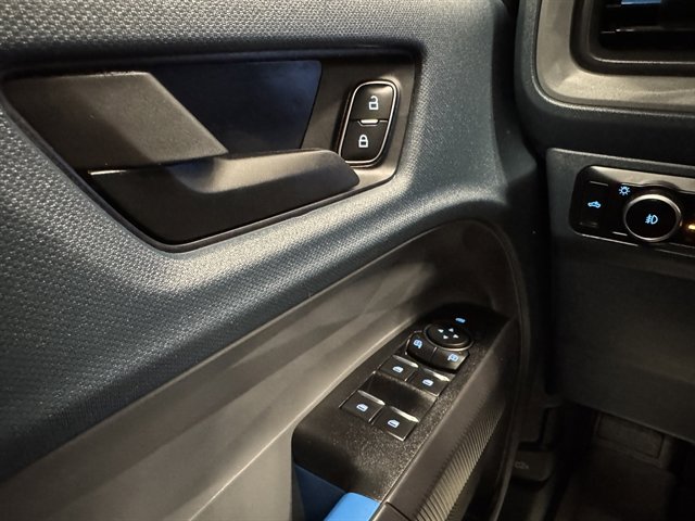 Used 2025 Ford Maverick Lobo image 34