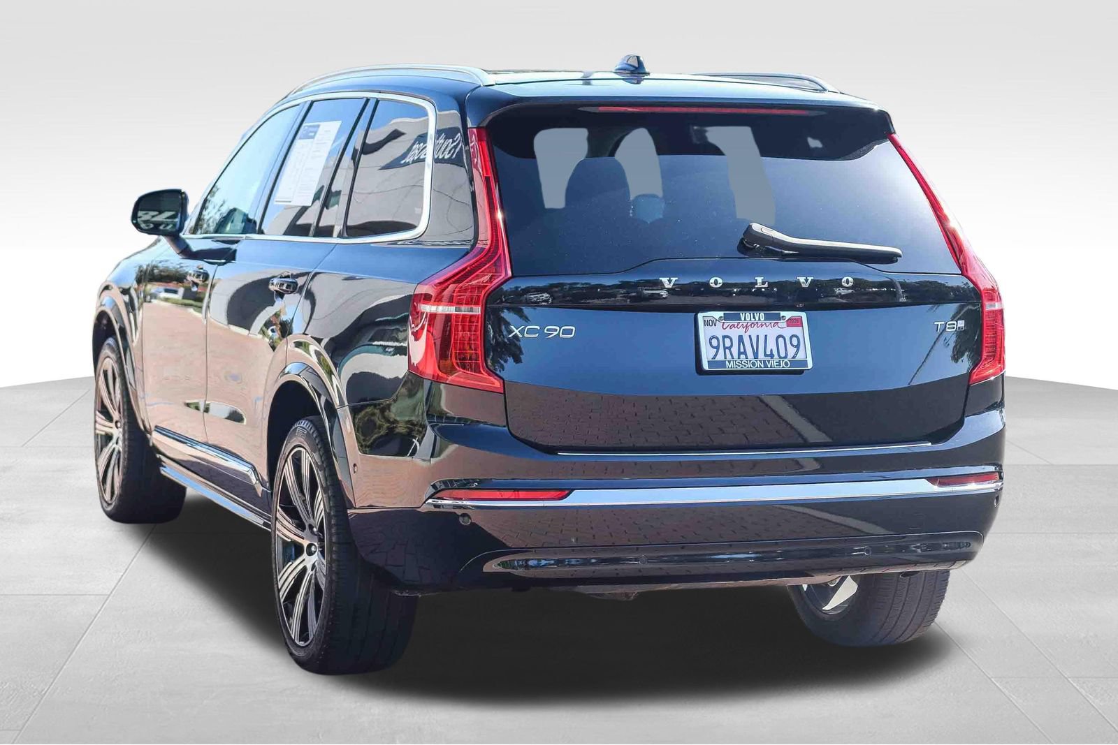 Used 2025 Volvo XC90 T8 Plus w/ Protection Package Premier AWD/4WD image 5