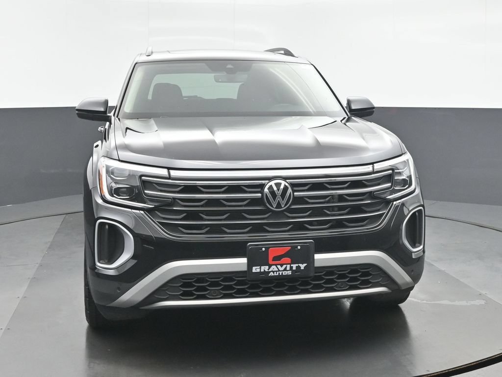 Used 2025 Volkswagen Atlas Peak Edition SE AWD/4WD image 8